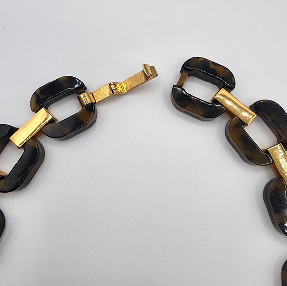 J. Crew Tortoiseshell Color and Gold Chunky Chain Necklace - Picture 7 of 9